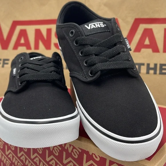 Vans Men’s Canvas Sneakers Classic Low-Top Design Atwood (Canvas) Black/White